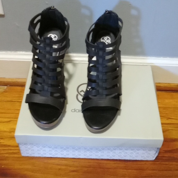 Black wedges - Picture 2 of 4